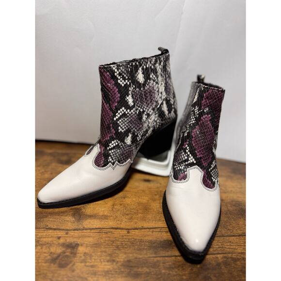 Sam Edelman Winona Bootie In Berry/White Snake Print Women’s Size 7.5 - Picture 12 of 12